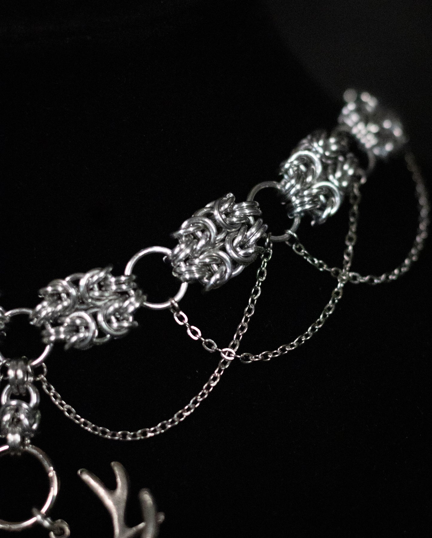 Antler Queen Chainmail Choker
