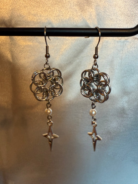 Chainmail Helm Star Earrings